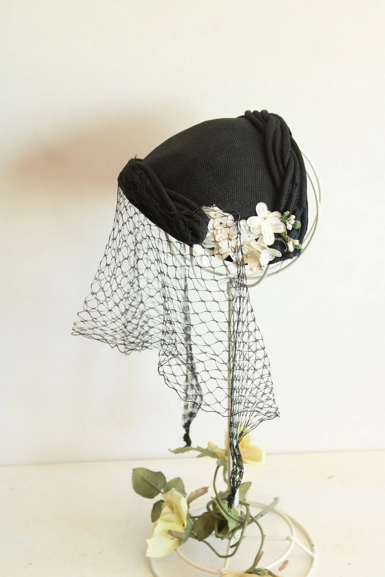 Vintage 1950s Black Curvette Hat With Birdcage Veil and White Flowers